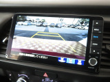 ギヤをRに入れるとナビの画面に後ろの映像が映るリヤカメラ付!後退時の安全確認やコンディションの悪い視界でもカラーバックモニターがドライバーをサポート☆☆☆