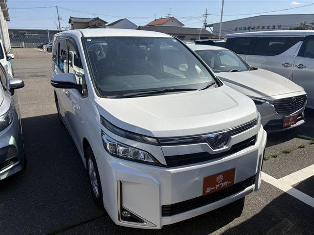 ヴォクシー 2.0 V 禁煙車 純正9インチナビ