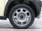 スチールホイールを装着しています。