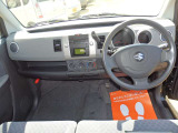 ☆低年式の割に内装は綺麗です!
