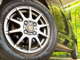 【13インチアルミホイール】外観にマッチしたアルミホイールを装着しております。各種アルミホイールや、スタッドレスタイヤも取扱いしております。是非ご相談ください♪