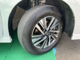 タイヤサイズは205/65R16純正アルミホイール付き!(夏タイヤ装着)冬タイヤ、ホイール注文も承っております☆