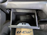 グローブボックスの収納もバッチリ