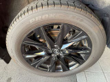 純正アルミホイール標準装備です。力強いデザインです☆