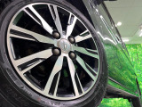 【純正14インチアルミホイール】外観にマッチした純正アルミホイールを装着しております。各種社外アルミホイールや、スタッドレスタイヤも取扱いしております。是非ご相談くださ