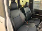 座り心地の良いシートで快適なドライブを楽しめます♪運転席・助手席はシートヒーター付きで、座面が温かくなるので寒い時でも車内で快適にお過ごしいただけます♪