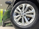 【17インチアルミホイール】外観にマッチしたアルミホイールを装着しております。各種アルミホイールや、スタッドレスタイヤも取扱いしております。是非ご相談ください♪