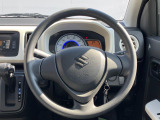 ステアリングも使用感が少なく、きれいな状態となっております♪