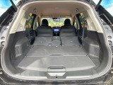 後席を格納すると、これだけの広さが!シーンに合わせたシートアレンジで、大きな荷物も積むことが出来ます♪