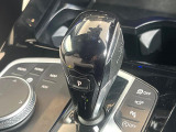 ●MTモード付きAT:通常は自動でおこなわれる変速(ギアチェンジ)をドライバーの操作によって意図的に変えられるシステムです。より一層普段のドライブをお楽しみいただけます!
