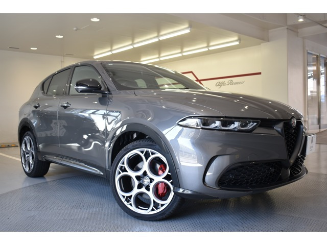 トナーレ プラグインハイブリッド Q4 ヴェローチェ 4WD 