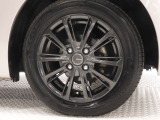 アルミホイール装着車です!これで足元まわりもおしゃれにきまります!