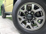 【純正15インチアルミホイール】外観にマッチした純正アルミホイールを装着しております。各種社外アルミホイールや、スタッドレスタイヤも取扱いしております。是非ご相談ください♪
