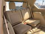 3列目シートはもちろん状態良好☆大人でもゆったりと座って頂けますので、大人数でのお出かけもラクラクです♪ご家族で、気の知れた仲間で、ドライブに行くのが楽しみですね♪