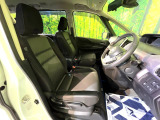 運転席シート廻りは使用感も少なく、良好な状態となっています。丁寧に使われていたことがよくわかりますね。