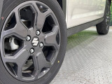 【純正15インチアルミホイール】外観にマッチした純正アルミホイールを装着しております。各種社外アルミホイールや、スタッドレスタイヤも取扱いしております。是非ご相談ください♪