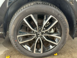純正アルミホイールのお写真です。オシャレは足元からですね♪