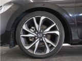 アルミホイール装着車です!これで足元まわりもおしゃれにきまります!