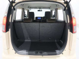 開口部の広いラゲージスペースは、大きな荷物もラクラク積み込めます。