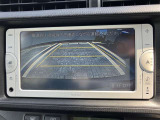 【バックモニター】バックカメラが装着されています。車庫入れが苦手な方もこれがあれば安心ですね