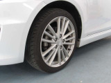 ◆アルミホイール◆純正のアルミホイールが標準装備で付いています!ホイルだけで見た目がとてもスタイリッシュです★