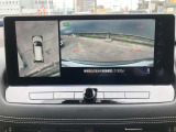 アラウンドビューモニターです☆車の前後左右にカメラがついており駐車時には上から車を見たような画面が見れますので、4方向の状況を確認することができる便利な機能です☆