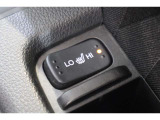 シートヒーター装備付き車!!座席に埋め込まれた電熱線によりシートを暖めることが出来る装備で、温められたシートは、寒い冬には最適です!!