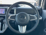 ステアリングも使用感が少なく、きれいな状態となっております♪
