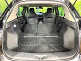 後席を格納すると、これだけの広さが!シーンに合わせたシートアレンジで、大きな荷物も積むことが出来ます♪