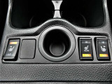 運転席&助手席はもちろん、セカンドシートにも寒い冬に嬉しいシートヒーターを装備☆
