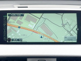 ●BMW純正ナビ:一体感のあるナビは、高級感ある車内を演出してくれます。Bluetooth再生などオーディオ機能も充実しておりますので、運転もより楽しめます♪