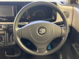 ステアリングも使用感が少なく、きれいな状態となっております♪