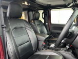 ラングラー アンリミテッド サハラ 4WD 本革シート