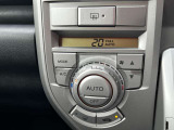 エアコンはオートですので一年中快適なドライブが楽しめます。