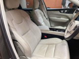 XC60  D4 AWD インスクリプション 4WD 本革シート