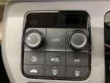 オートエアコンのお車ですので室内の温度をスムーズに調整してくれます♪