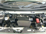 メンテナンスも行き届き、エンジンルームも良好な状態を保っています。