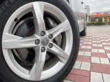●純正18インチアルミホイール:輸入車ならではの卓越した走りを支えるホイールと足回りです!日本車の走りに慣れている方にもぜひ体感して頂きたいほど、高いレベルでまとまっています