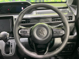 【純正革巻きステアリング】上質な革を使用することで、手にしっかり馴染みとても運転しやすいハンドルです♪