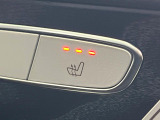 ●フロントシートヒーティング:運転席・助手席共に三段階で調節が可能なシートヒーターを装備しております。季節を問わず快適にご使用いただけます。