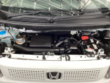 エンジンルームとてもきれいです。エンジンの調子も好調ですよ!