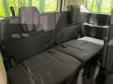 3列目シートはもちろん状態良好☆大人でもゆったりと座って頂けますので、大人数でのお出かけもラクラクです♪ご家族で、気の知れた仲間で、ドライブに行くのが楽しみですね♪