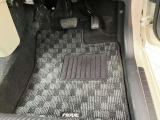 ◆運転席フロアマット◆
