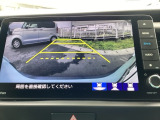 バックモニター付きで、車庫入れやバック時の後方確認をサポート。