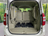 後席を格納すると、これだけの広さが!シーンに合わせたシートアレンジで、大きな荷物も積むことが出来ます♪