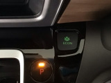 ★ECONスイッチ★ エコドライブを加速しよう!スイッチをONにすると、運転の仕方によるロスを抑え込み燃費をよくするようクルマが頑張ります(*^ー^*)燃費向上にチャレンジ♪
