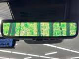 【デジタルインナーミラー】後席の大きな荷物や同乗者で後方が確認しづらい時でも安心!カメラが撮影した車両後方の映像をルームミラー内に表示。クリアな視界で状況の確認が可能です!