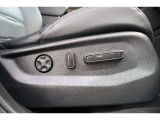 高級車の代名詞!電動シートが装備されています!