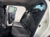 清潔で広々したシートです!後部座席でもゆったり快適に過ごせるので、後ろに座る人たちもドライブが楽しくなりますよ。是非、現車を見て体感してみてください。