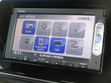 ナビゲーションはギャザズメモリーナビ(VXM-155VSi)を装着しております。AM、FM、CD、DVD再生、Bluetooth、ワンセグTVがご使用いただけます。初めて訪れた場所でも安心ですね!